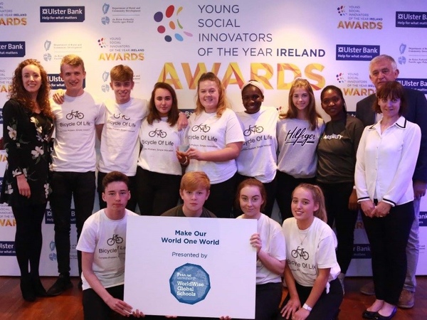 Winners of the 2018 Make Our World One World award Portmarnock Community School with YSI Guides Colette Cronin and Niall Fitzgerald and Rita Walsh Director WorldWise Global Schools
